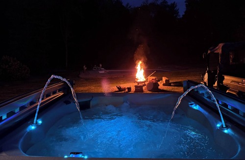 Augusta Cabin | Peaceful 3-bedroom Secluded Cabin with Private Pool