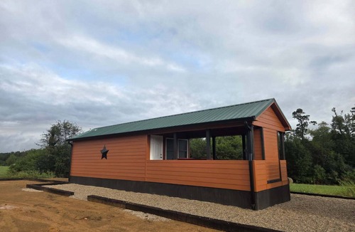 Glenwood Cabin | Peaceful and private cabin overlooking the National Forest with AC in Glenwood