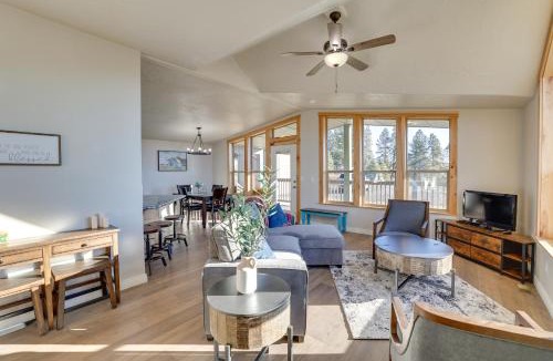 Harvard House | Peaceful Deary Vacation Rental with Deck and Views!