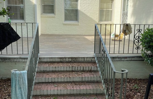 Metter House | Peaceful Getaway in small town. That has everything you need in walking distance