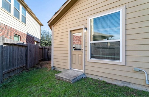 Barker House | Peaceful Home Away From Home