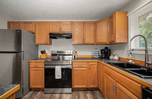 North Spokane House | Peaceful Retreat I Comfy & Spacious Home!