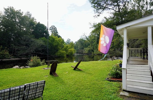 Ruffin House | Peaceful River House in Branchville