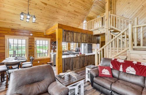 Sundance House | Peaceful Wyoming Cabin with Spacious Deck and Wet Bar!