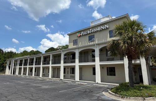 St. George Hotel | peach tree inn