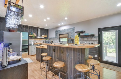 Vass Cottage | 'peacock Landing' in Vass: Game Room & Shared Pool