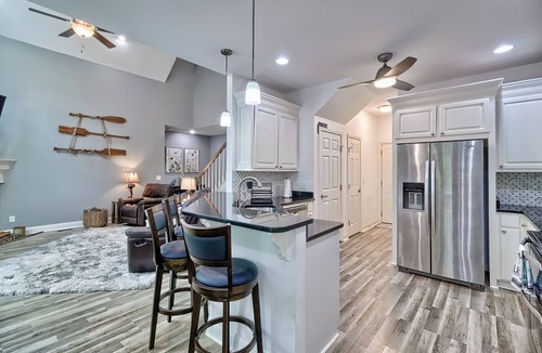 White Oak House | Perfect 3-bedroom home, private dock, hot tub on Lake Wateree