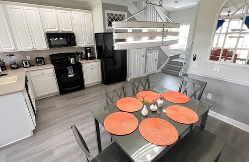 Florida Central Atlantic Coast Villa | Perfect family two story Villa 8 near SeaWorld
