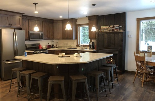 Essex House | Perfect location between West and East Glacier Park entrances and next to river!