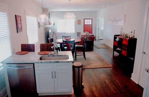 Westview House | Perfect Location! Spacious home for a great time in Atlanta