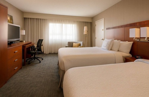 Torrance Hotel | Perfect Stay! Close to Torrance Beach Coast Line! Free Parking, Pets Allowed!