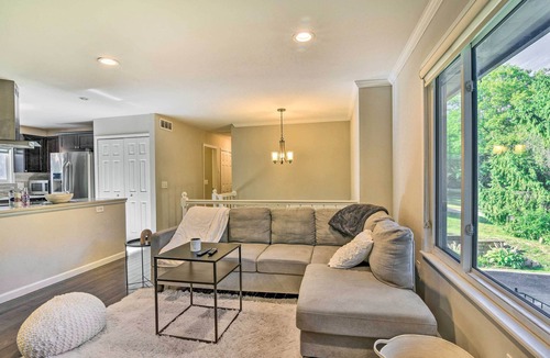 West Bloomfield House | Pet-Friendly Michigan Home: 5 Mi to State Park!