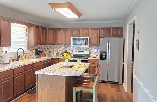 McLeansville House | Pet-Friendly 3BR + Long Stays + Quick Hwy Access