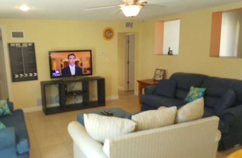 Ormond Beach House | Pet Friendly Beach House With Pool. The beach is just a 1 min walk.