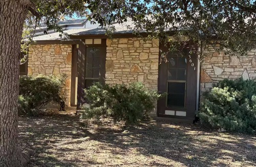 San Angelo House | Pet friendly Boho-chic paradise