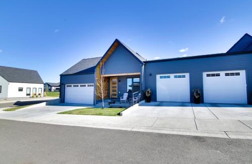 Four Corners House | Pet-Friendly Bozeman Home about 7 Mi to Downtown!