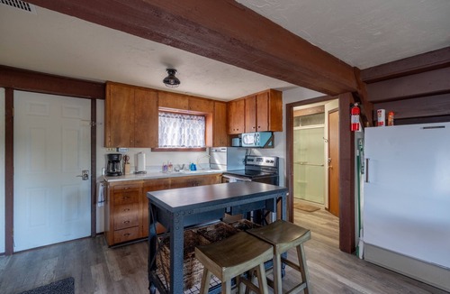 Georgetown Cabin | Pet-Friendly Cabin With Views! Prime Location for Skiing & Fishing! Free WiFi!