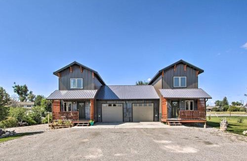Bynum House | Pet-Friendly Choteau Townhouse with Gas Grill!