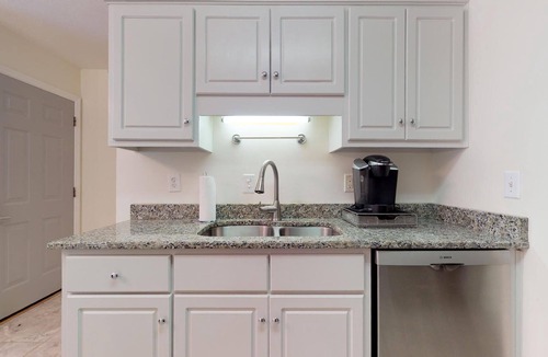National Hills Condo | Pet friendly condo, completely remodled, BLOCKS from the Masters!!!