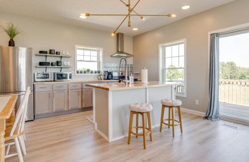 Greenwood House | Pet-Friendly Countryside Retreat in Whiteland!