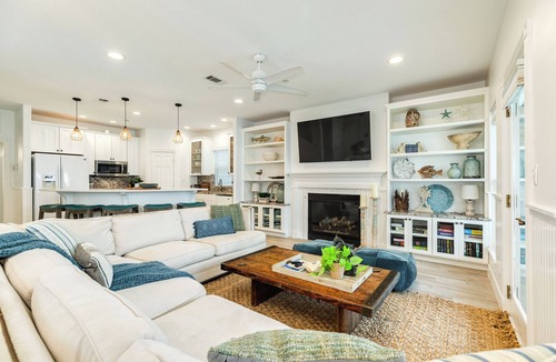 Beachside Village House | Pet Friendly, Easy Walk to Beach, Game Room, Beach Toys, Gorgeous Community