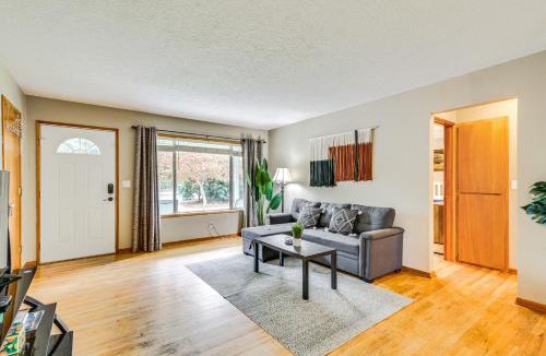 Forest Grove House | Pet-Friendly Gem with Ping-Pong Table in Oregon!