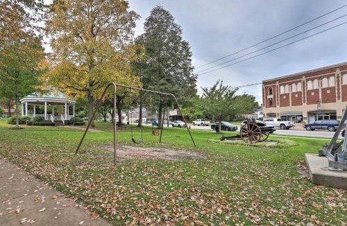 Willoughby House | Pet-Friendly Home - half Mi to Downtown Willoughby!