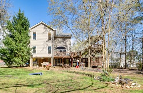 Leesville House | Pet-Friendly Lakehouse: View Tower + Fire Pit!