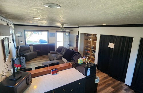 Caldwell House | Pet friendly MIL Suite, Caldwell ID. Private hot tub/pool in beautiful backyard
