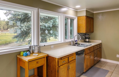 Stevensville House | Pet-Friendly Montana Abode w/Balcony & Fireplace!