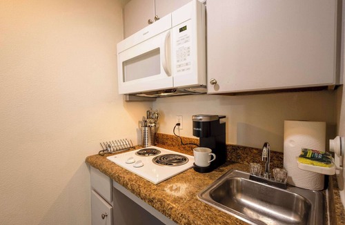 Tolleson Apartment | Pet-Friendly Studio | 5 Min to Hospital