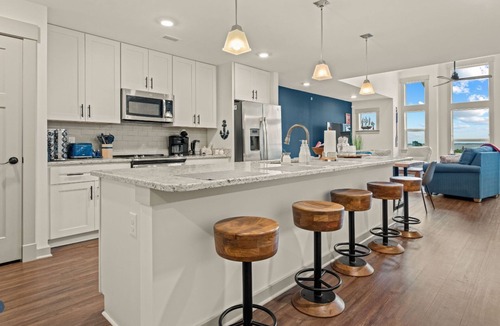 Colington Condo | Pet-Friendly Waterfront Condo Near OBX Beaches