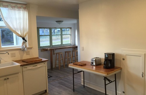 Philipsburg House | PHILIPSBURG NOB HILL HOUSE 2 BEDROOM 1 BATH