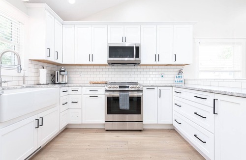 Lakeview House | Phoebe’s Waterfront Lakehouse . Close to Mad River Mountain Skiing & Cranberry's