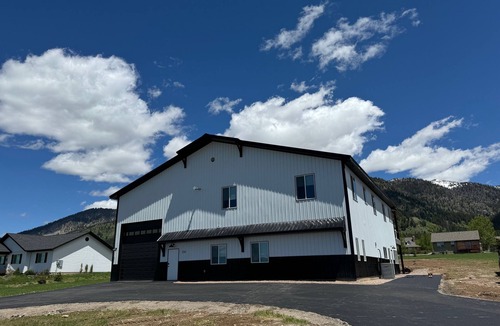 Thayne House | Pickleball Paradise! Full Size Indoor Pickleball Court!