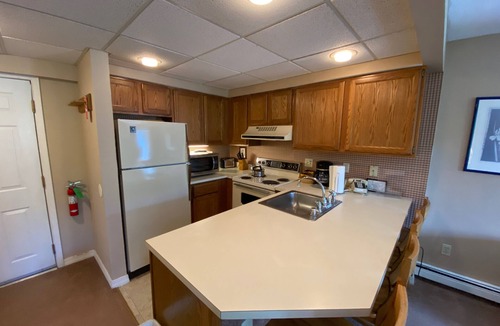 Killington Condo | PicoVillageResort D209 - Amazing 1-bedroom ski in ski out great views