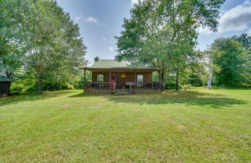 Octavia House | Picturesque Oklahoma Cabin on 80 Acres with Views!