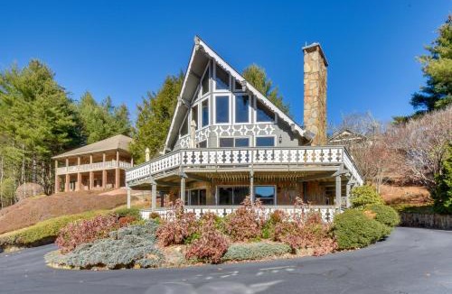 Sky Valley House | Picturesque Sky Haus Sanctuary with Mountain Views