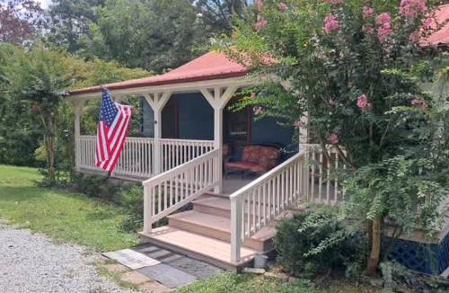 Crossville House | Pigeon Ridge Cabin Cumberland State Park 2B 2B