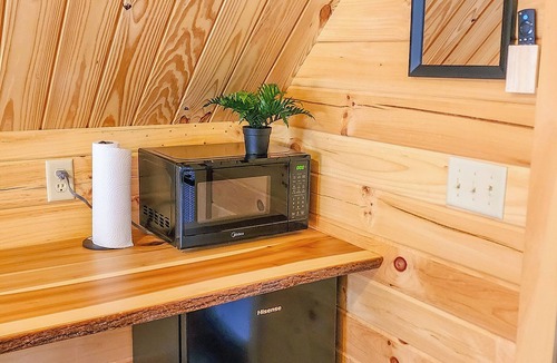 Island Park Cabin | Pine Cabin (Dry Cabin. No Running water)