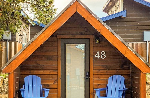 Island Park Cabin | Pine Cabin (Dry Cabin. No Running water)