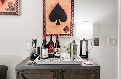 Pinehurst House | Pinehurst Brews & Snooze | Course Six | EV Charger