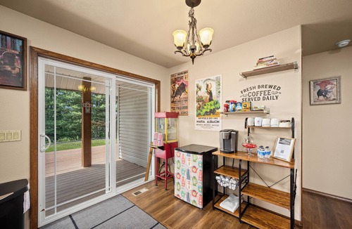 Pinehurst House | Pinehurst Lookout! Views, pool table