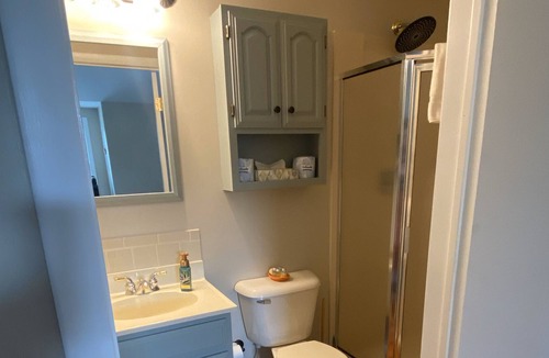 Metamora Apartment | Pintail Family Suite - Duck Creek Inn - Metamora, IN