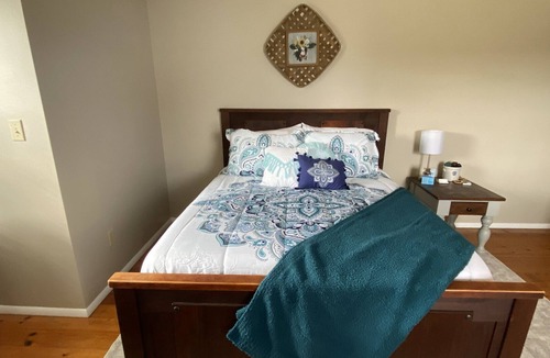 Metamora Apartment | Pintail Family Suite - Duck Creek Inn - Metamora, IN