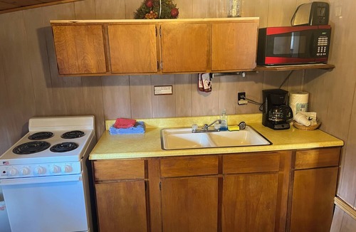 West Yellowstone Hotel | Pioneer Motel