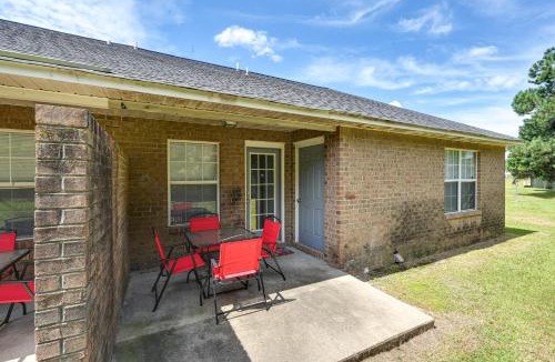 Greenville House | Pirate Game Day Base: Greenville Home Near Campus!