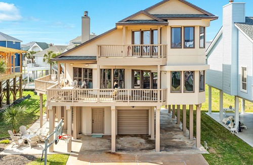 Pirates Beach West House | Pirivate Beachside Home w/ Gulf Views, Wrap-Around Deck, Bright & Airy Interior