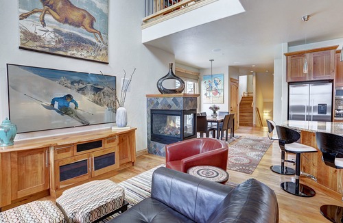 Historic District House | Placer Ridge Lookout-Stunning Townhome-Ski Area Views-Excellent Location!