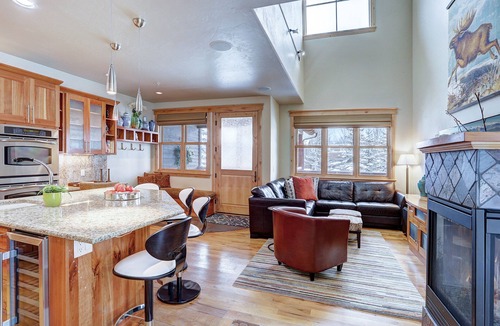 Historic District House | Placer Ridge Lookout-Stunning Townhome-Ski Area Views-Excellent Location!